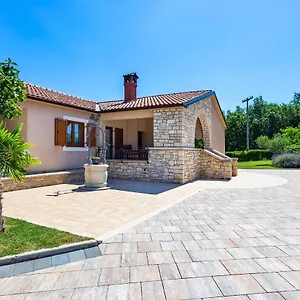 Krizanci Ferienhaus